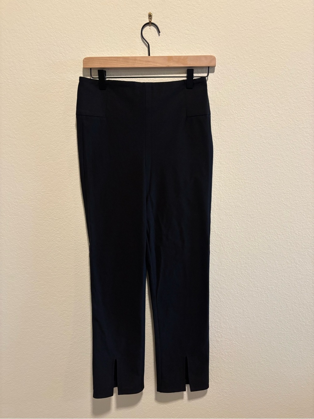Athleta Wander Slim Pant black cropped